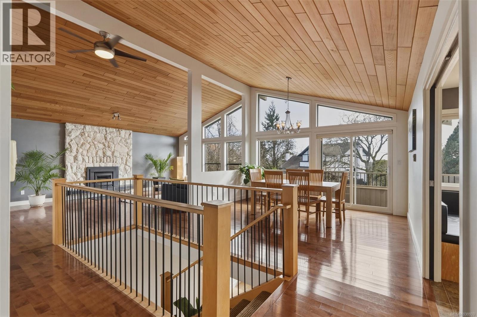  890 Denford Crescent, Saanich