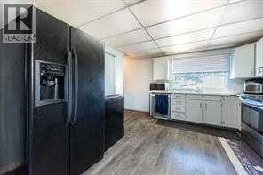 Single Family House 4 Level for Sale in  Whitefield Drive NE Whitehorn Calgary 