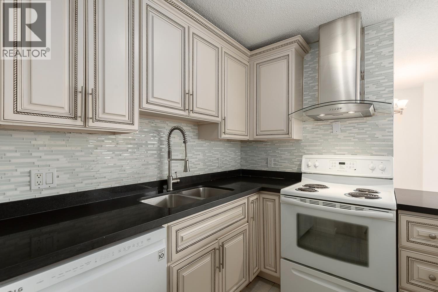 1206 3970 CARRIGAN COURT, Burnaby