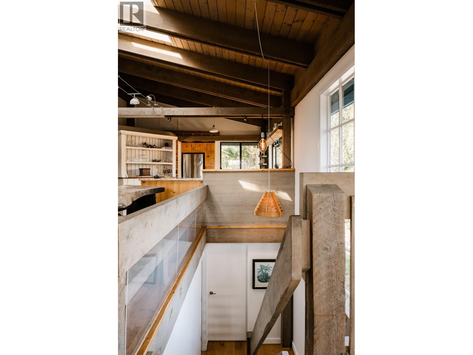 4477 STRATHCONA ROAD, North Vancouver