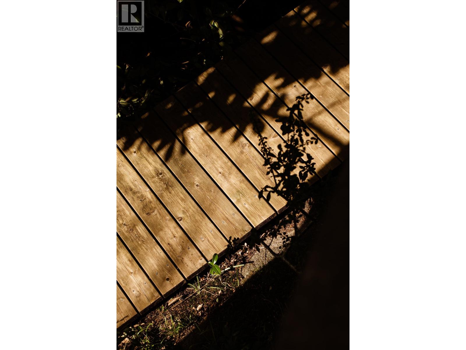 4477 STRATHCONA ROAD, North Vancouver