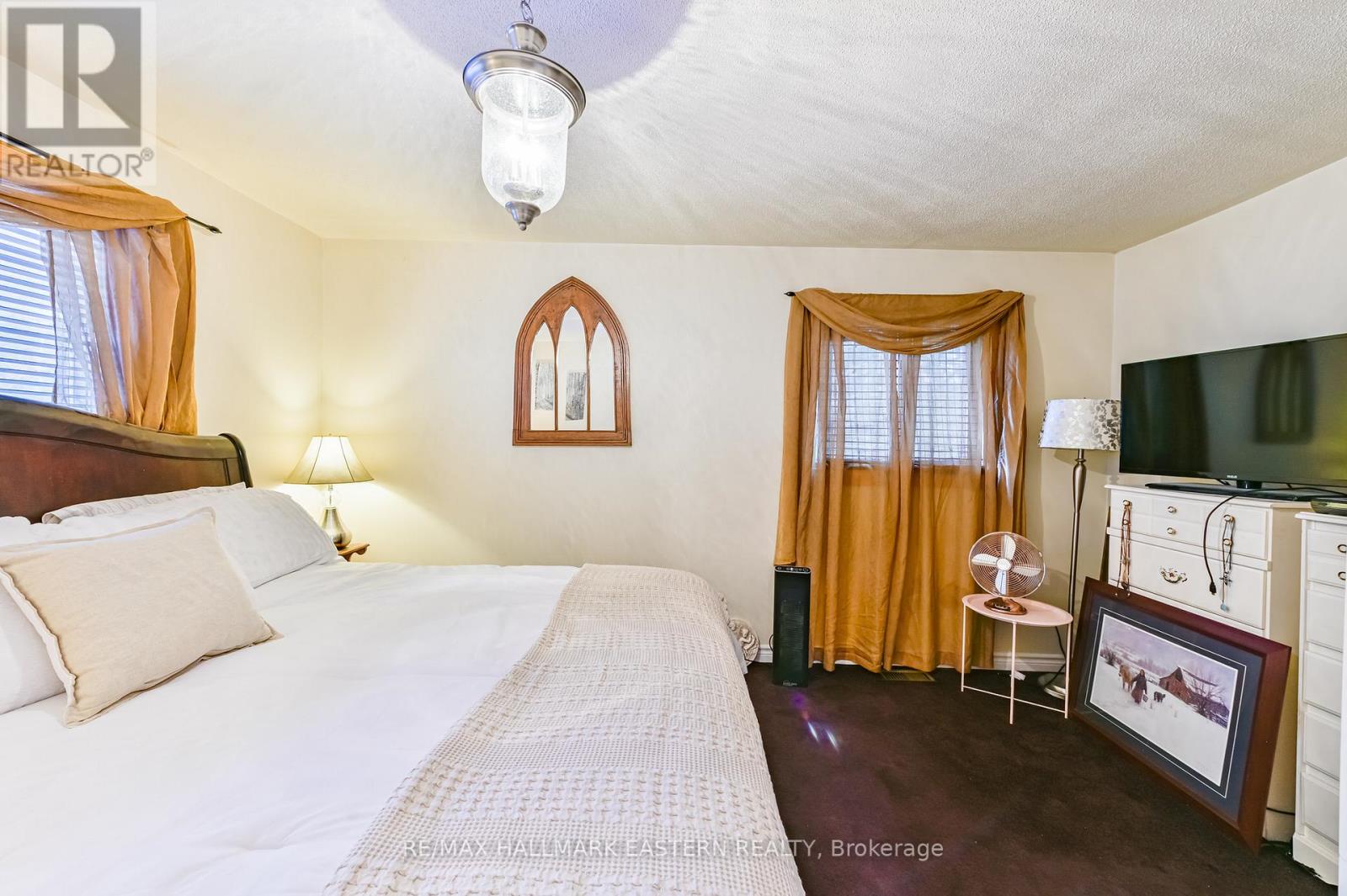 2839 PETER STREET - 24