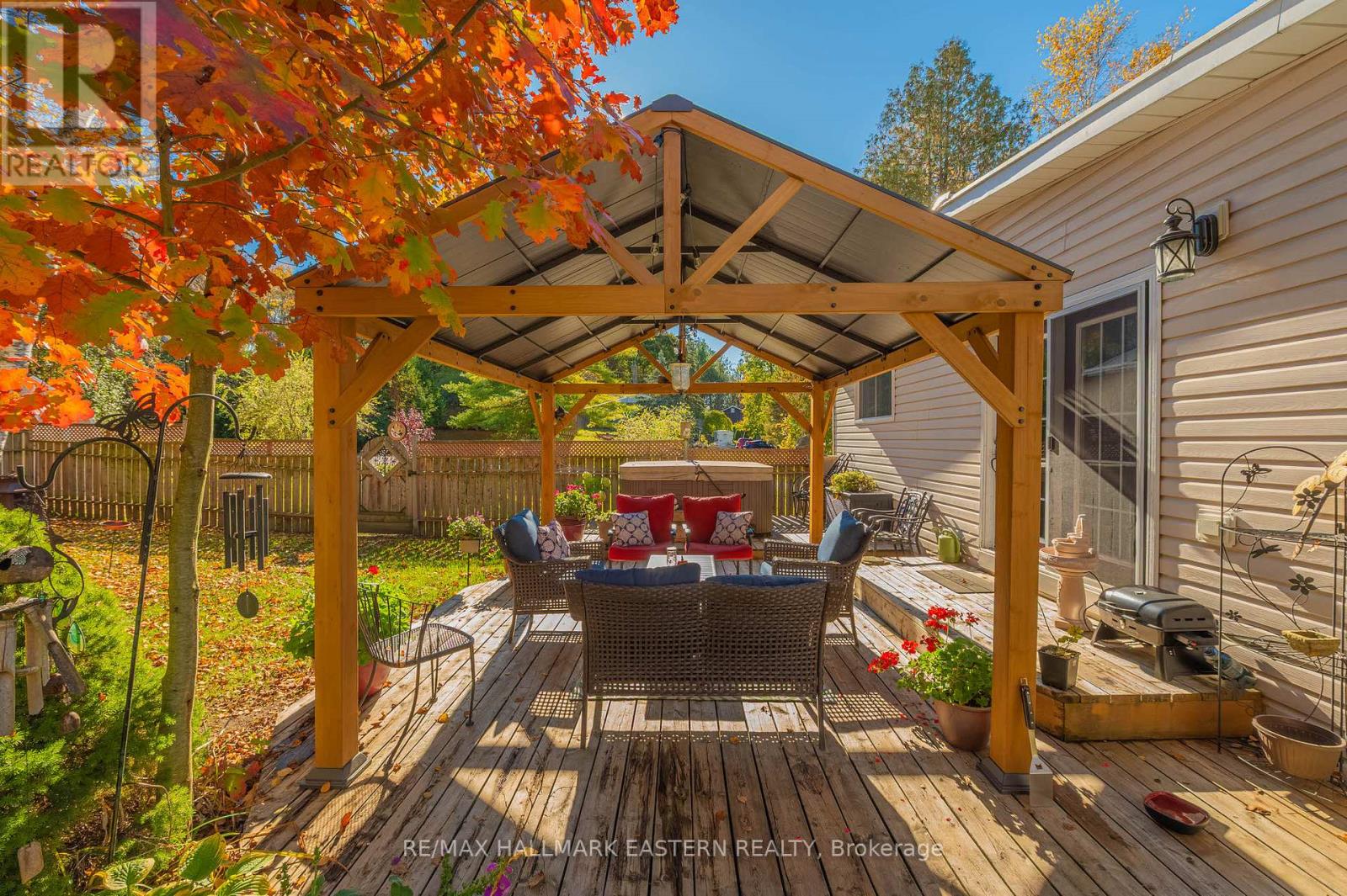 2839 PETER STREET - 8