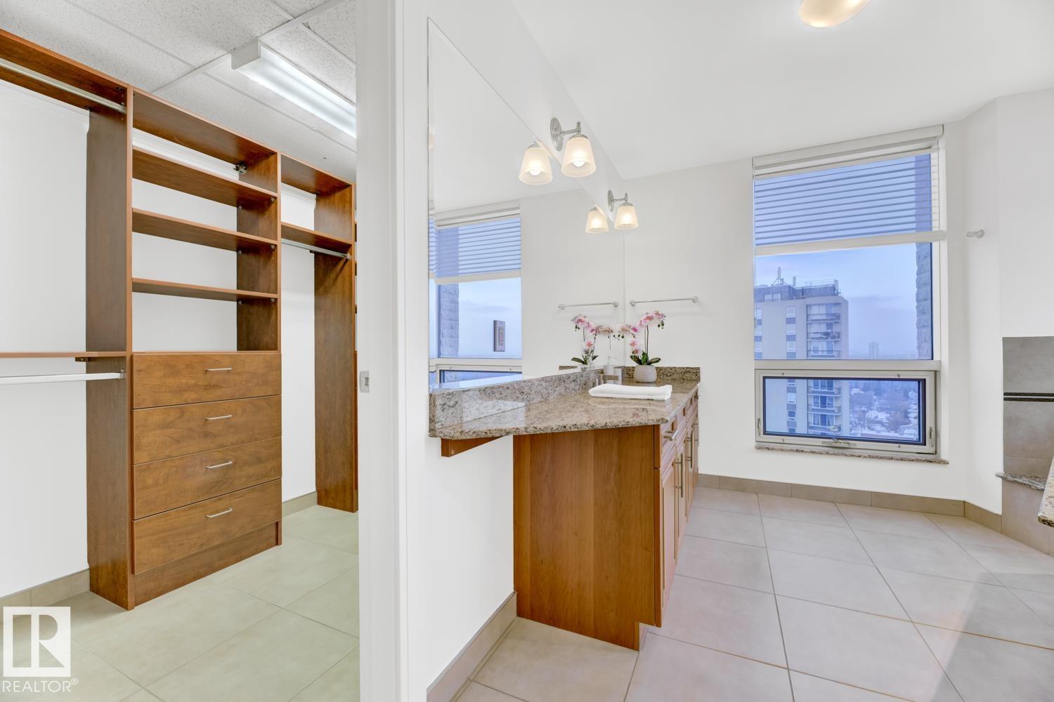 #1900 10035 SASKATCHEWAN DR NW, Edmonton