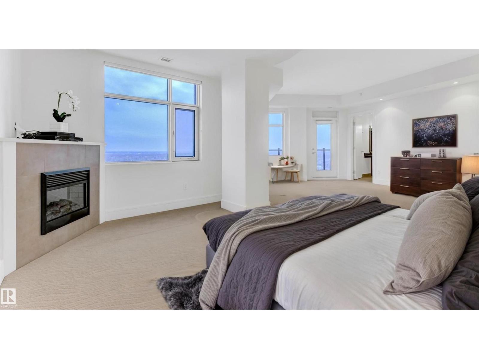 #1900 10035 SASKATCHEWAN DR NW, Edmonton