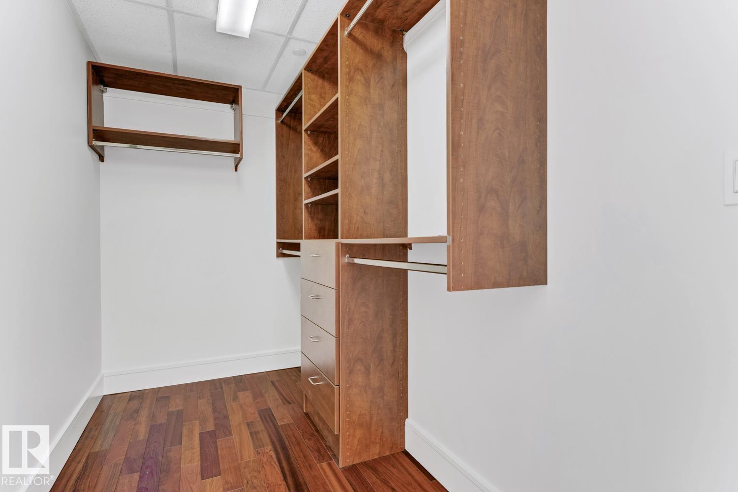 #1900 10035 SASKATCHEWAN DR NW, Edmonton