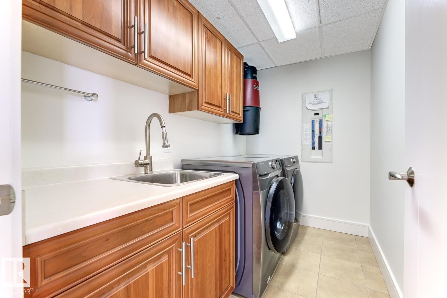 #1900 10035 SASKATCHEWAN DR NW, Edmonton