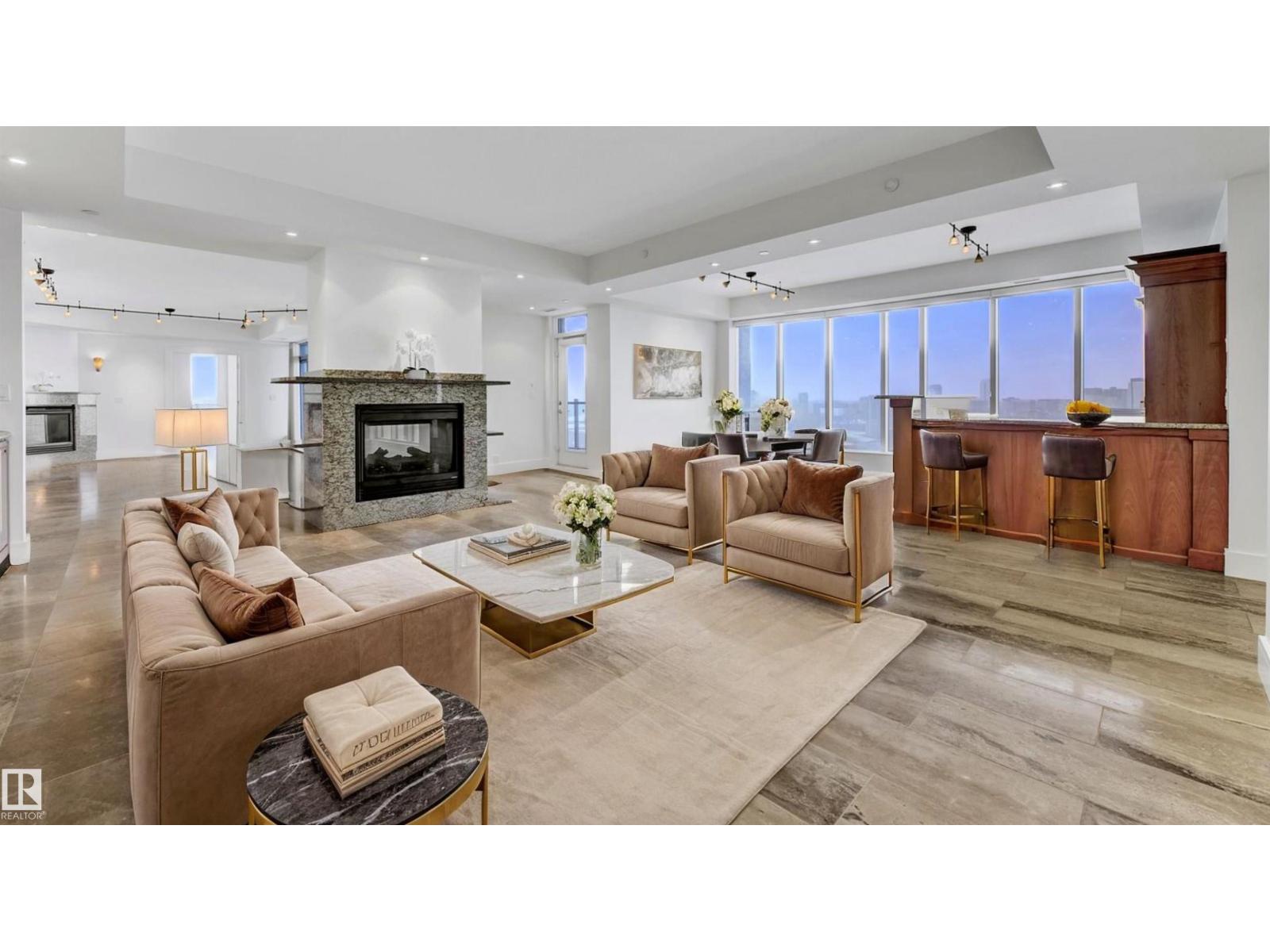 #1900 10035 SASKATCHEWAN DR NW, Edmonton