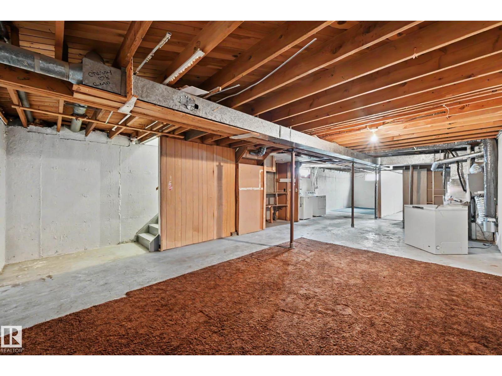 13041 82 ST NW, Edmonton