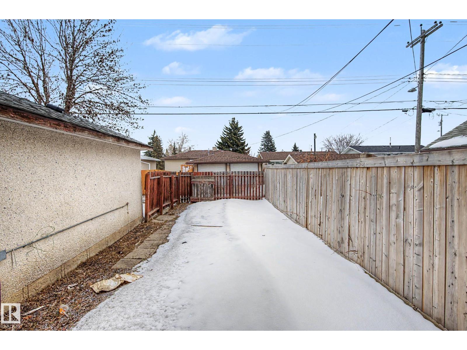 13041 82 ST NW, Edmonton