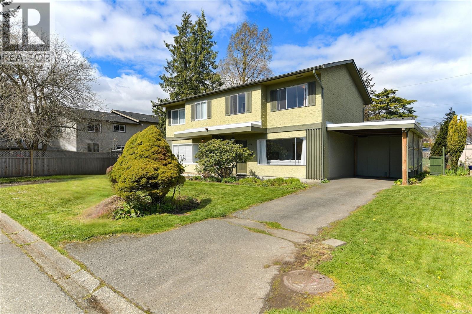 1716 Ashdale Pl, Saanich