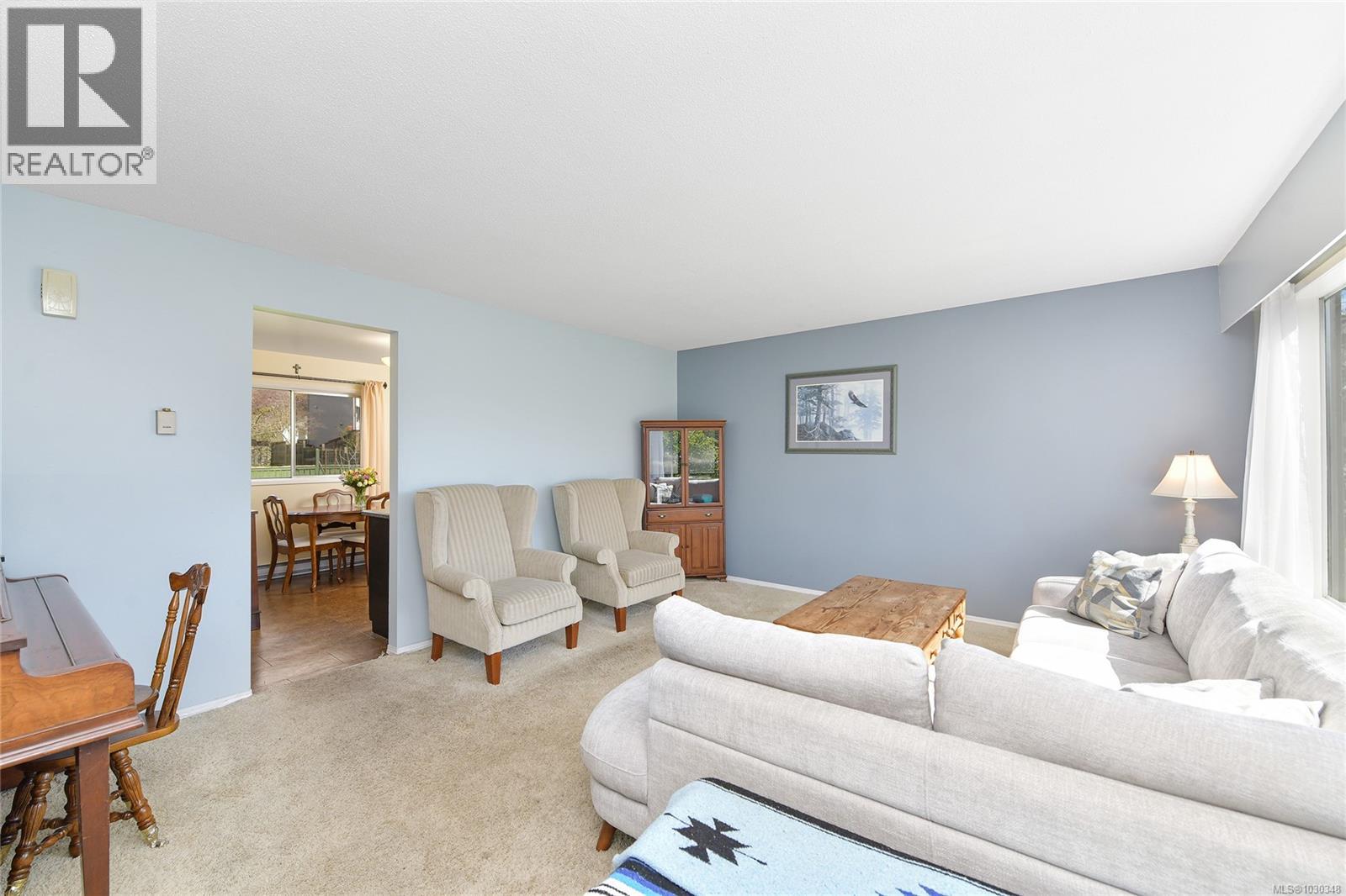 1716 Ashdale Pl, Saanich