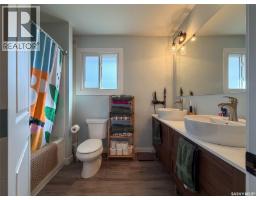 442 Front Street W, Eastend, SK S0N0T0 Photo 17