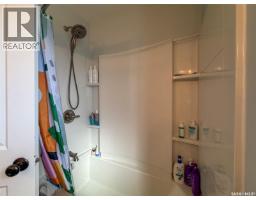 442 Front Street W, Eastend, SK S0N0T0 Photo 19