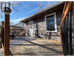 442 Front Street W, Eastend, SK S0N0T0 Photo 37