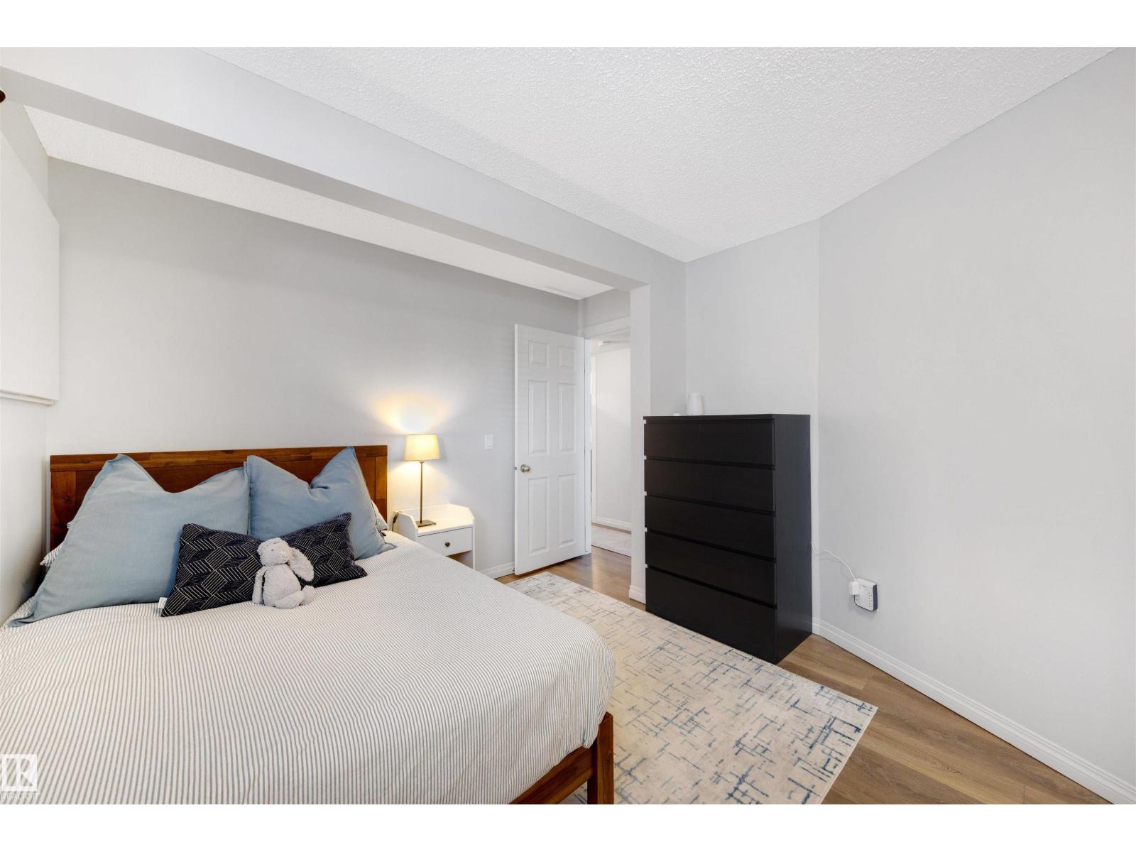 9612 189 ST NW, Edmonton