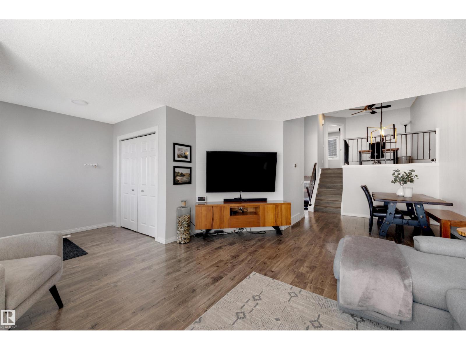 9612 189 ST NW, Edmonton