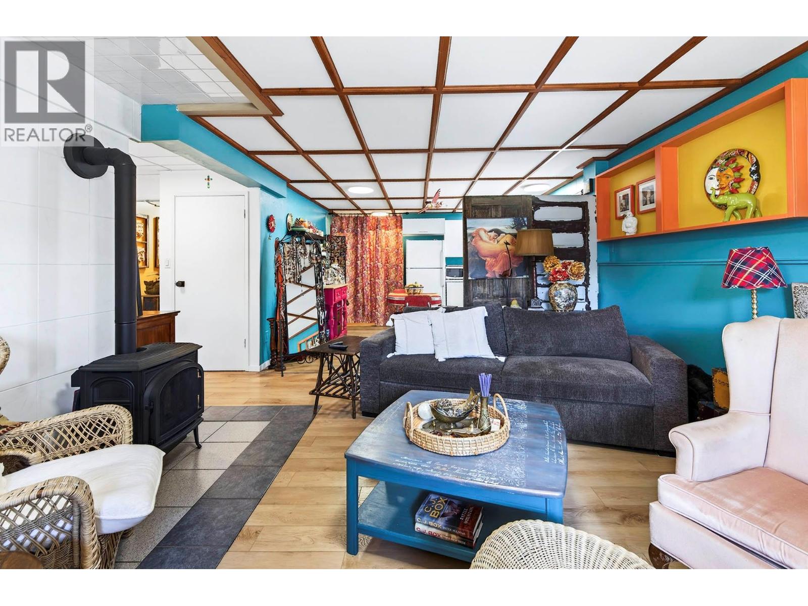 930 NICOLA STREET - 46