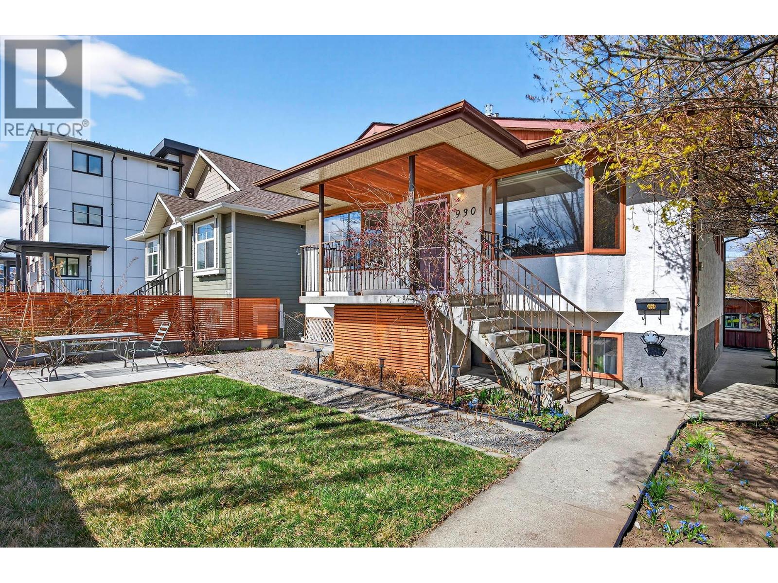 930 Nicola Street - 2