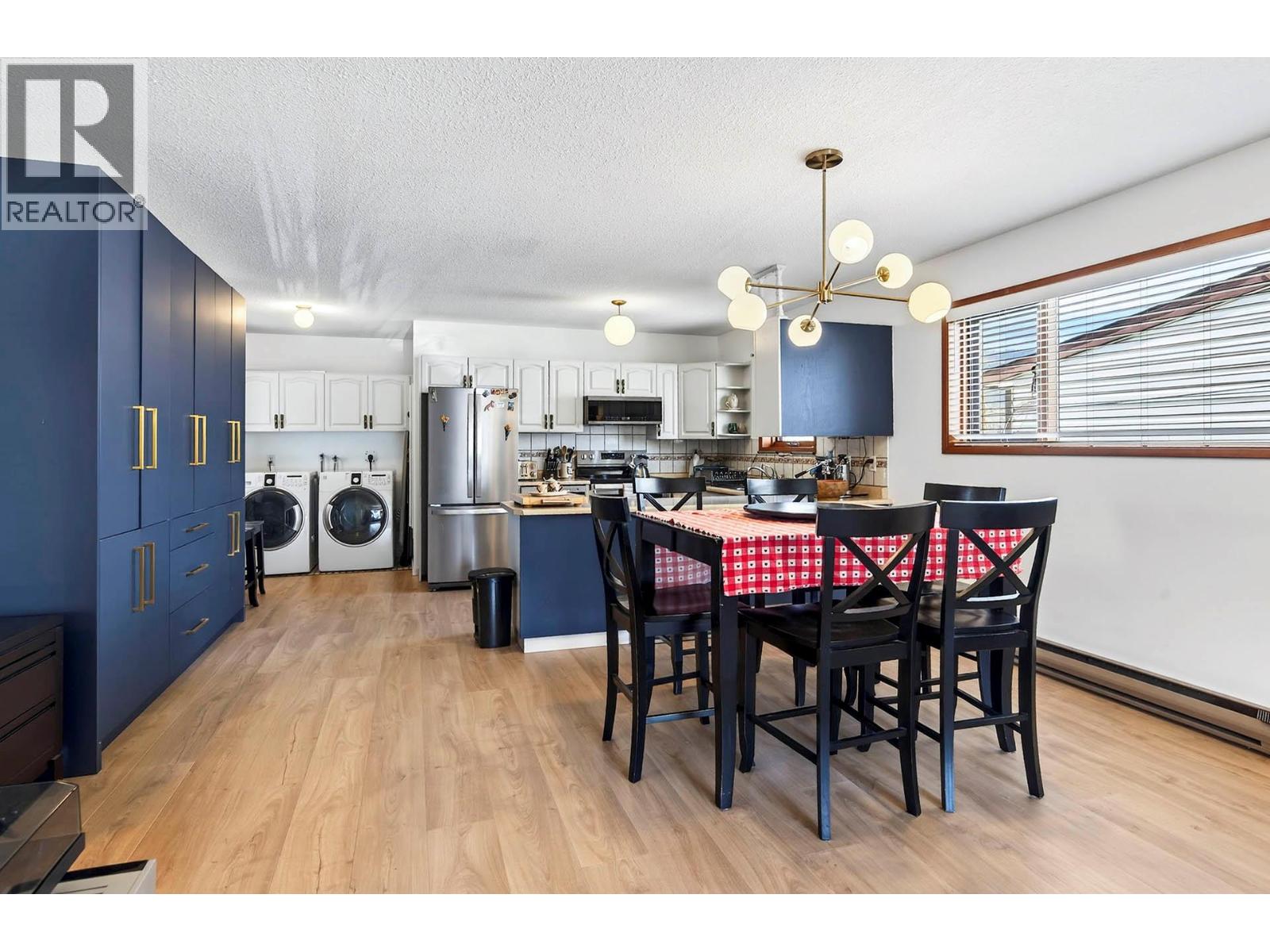 930 Nicola Street - 10