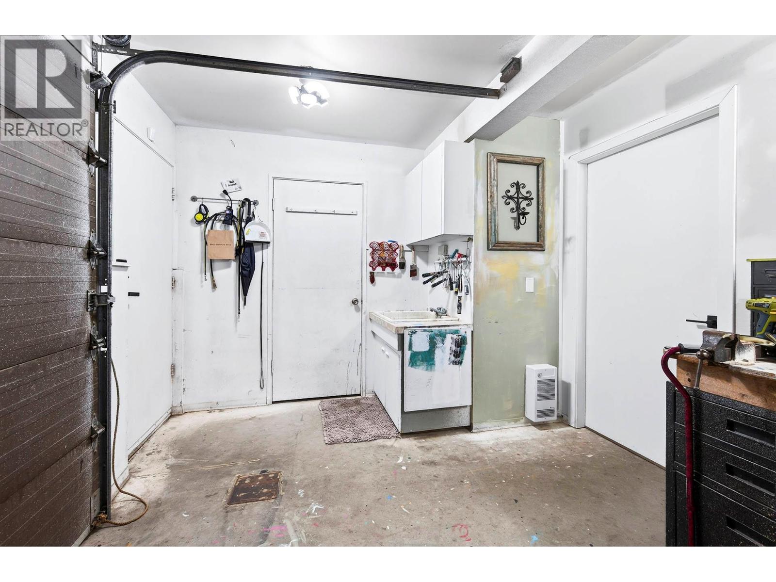 930 Nicola Street - 29