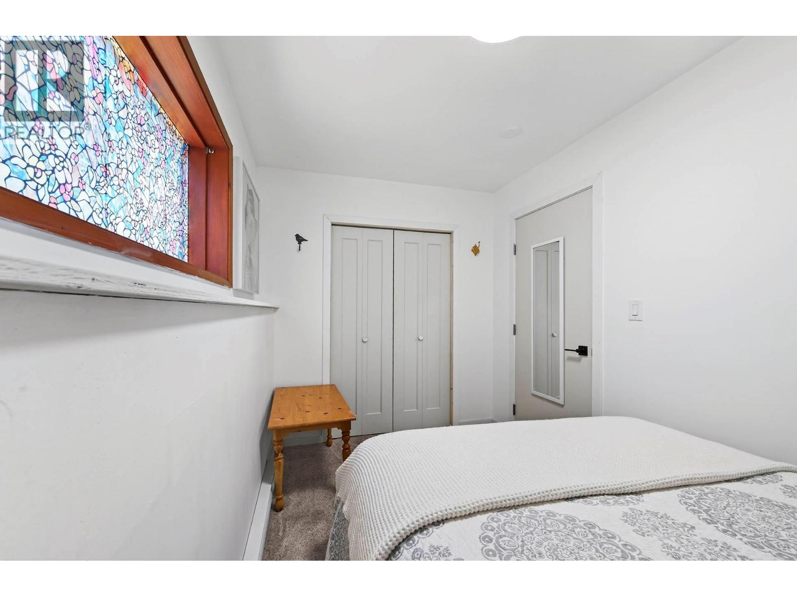 930 Nicola Street - 32