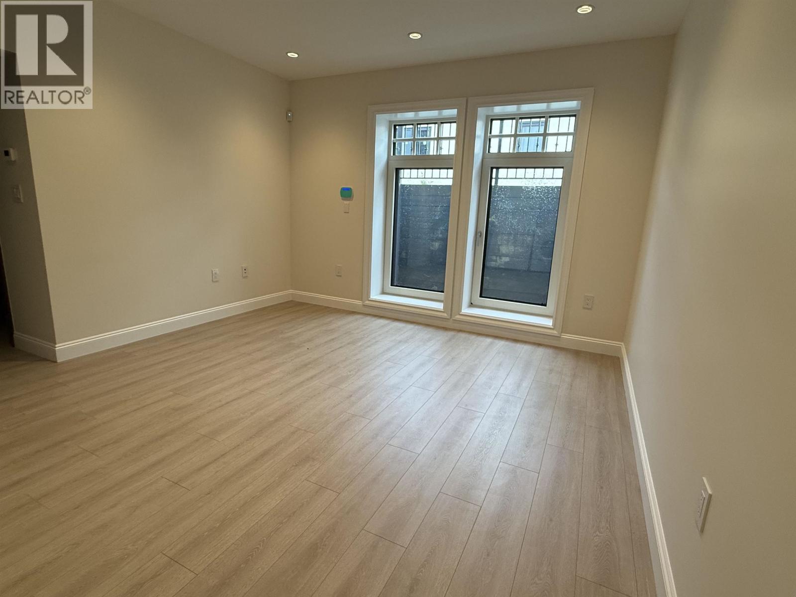 1115 1115 W 48TH AVENUE - photo 2