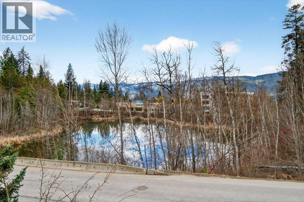 19 2850 7 Avenue Northeast, Salmon Arm