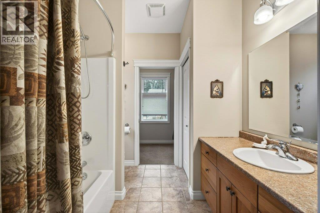 19 2850 7 Avenue Northeast, Salmon Arm