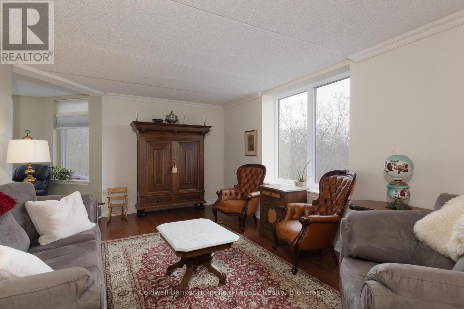 #502 22 ST ANDREW STREET N - 5