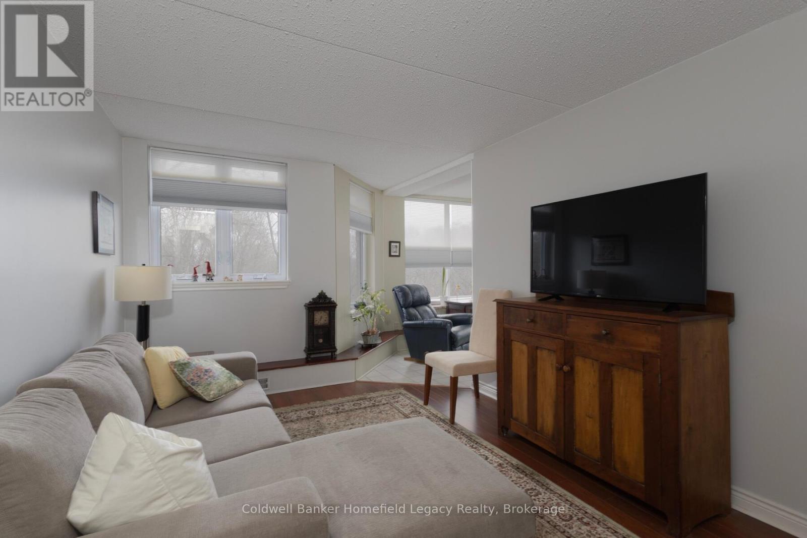 #502 22 ST ANDREW STREET N - 8