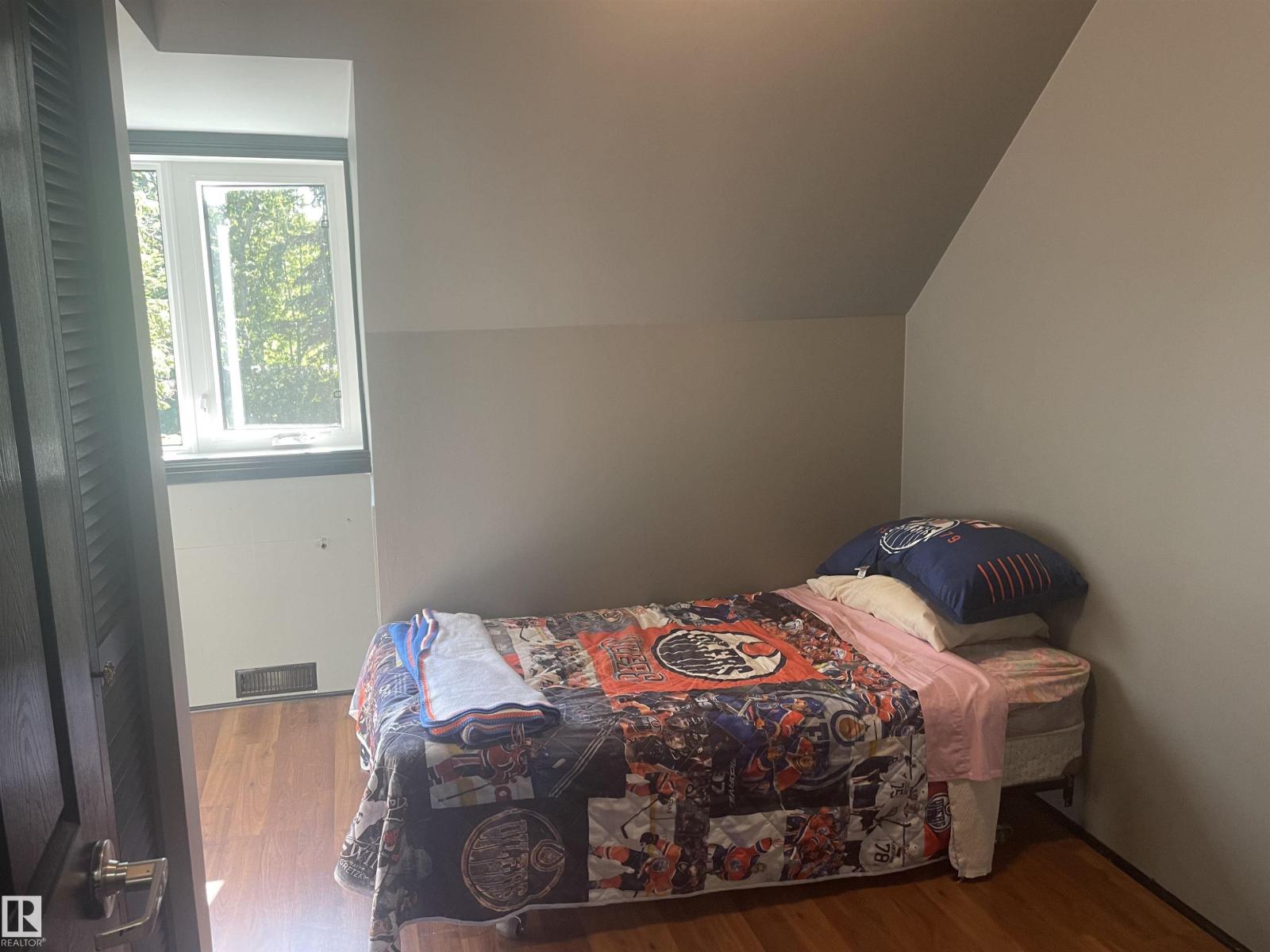 53320 RGE ROAD 55 - 33