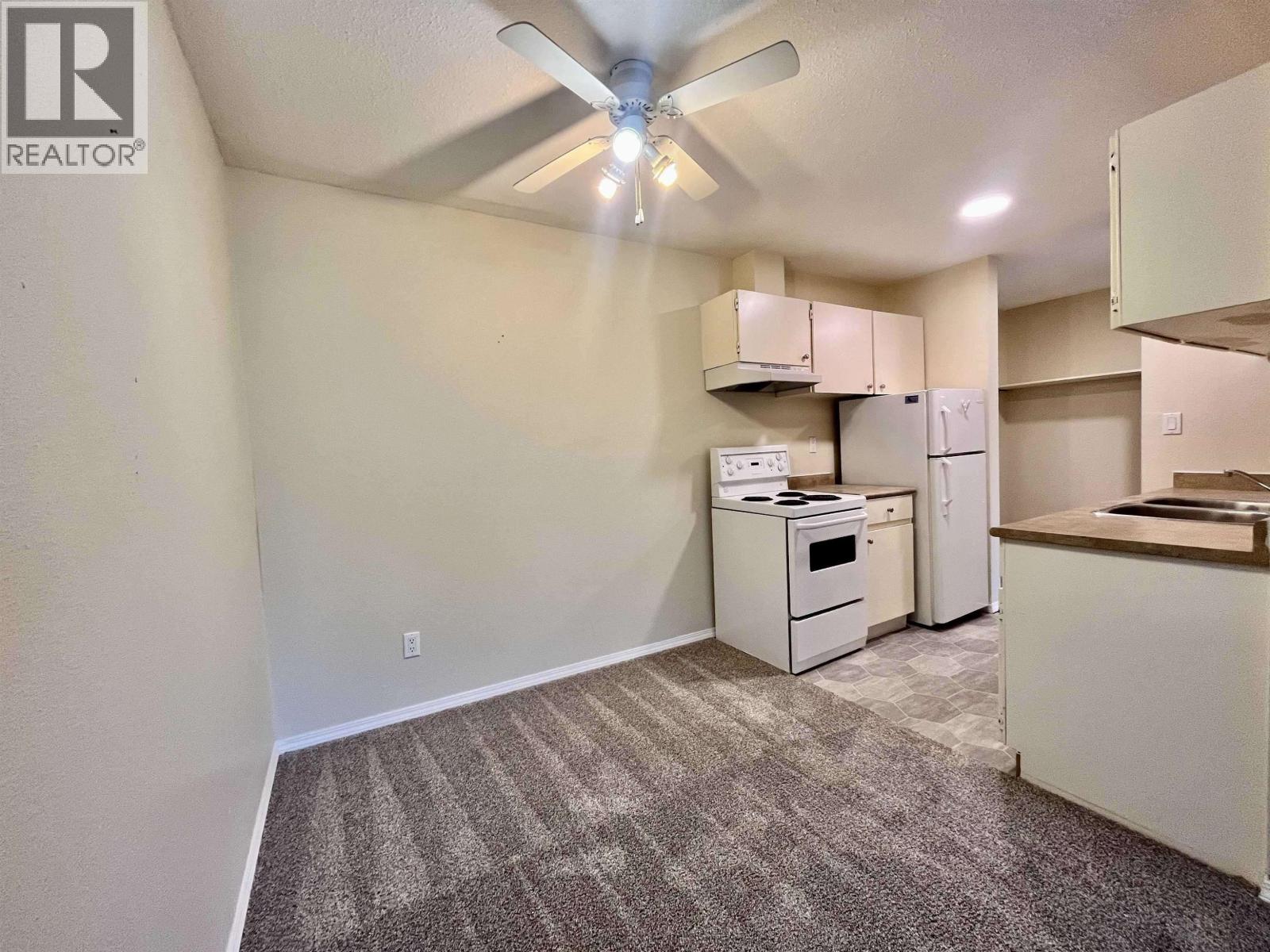 #103 282 N BROADWAY AVENUE - 2
