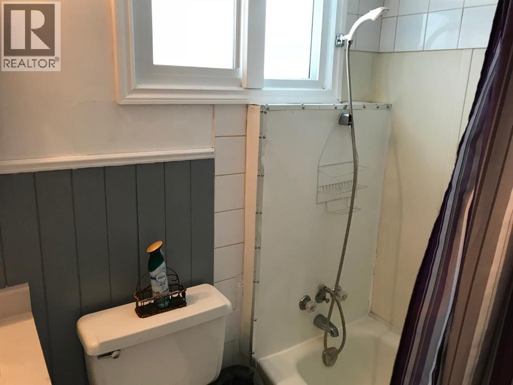 4725 5 AVE - 18