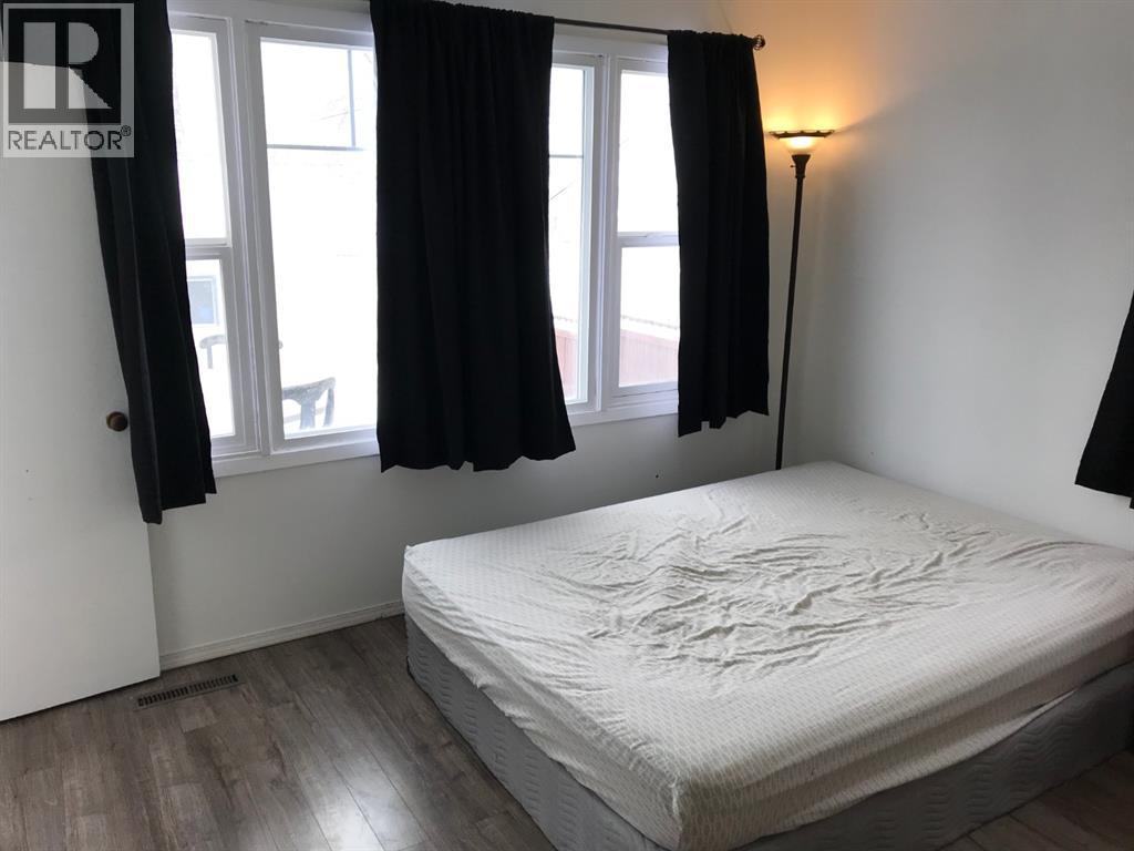 4725 5 AVE - 23