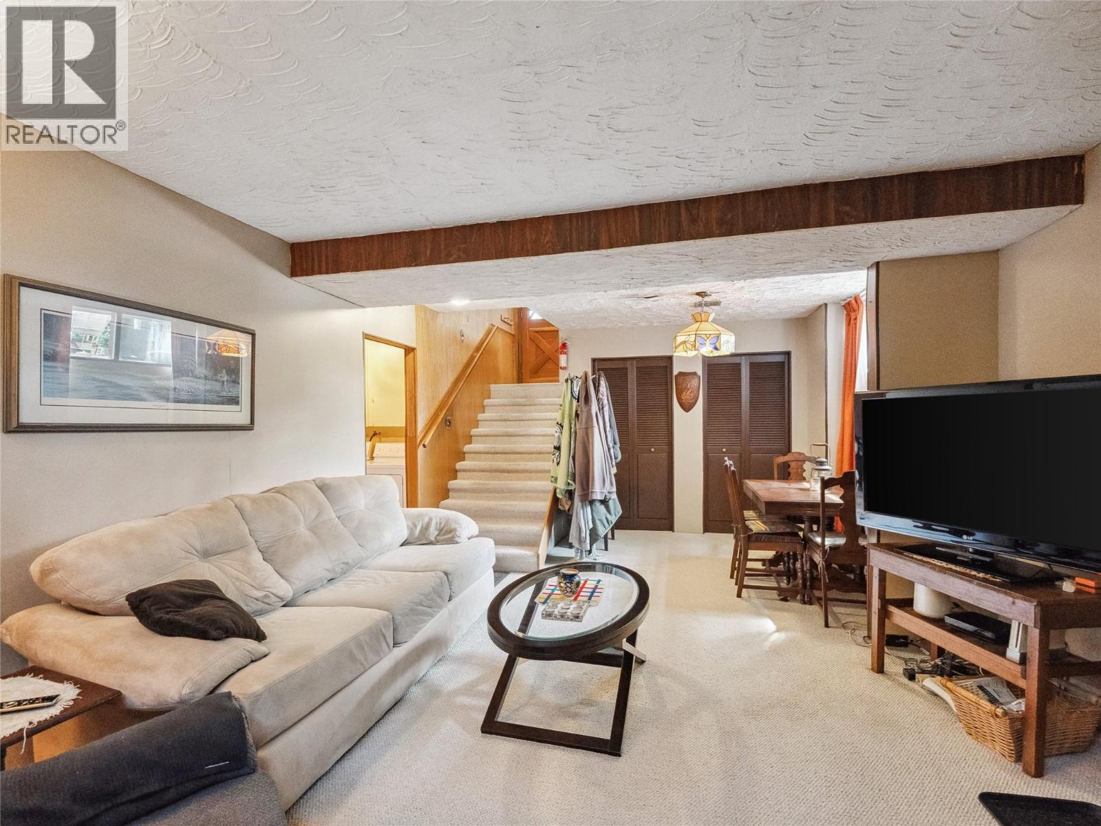  1150 MARIANNA Crescent, Trail