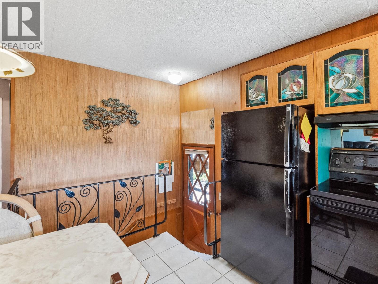  1150 MARIANNA Crescent, Trail