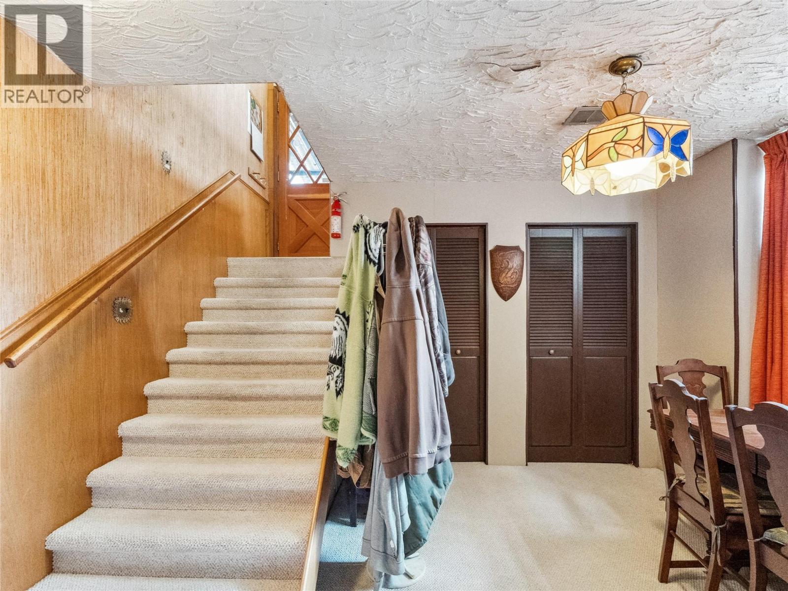  1150 MARIANNA Crescent, Trail