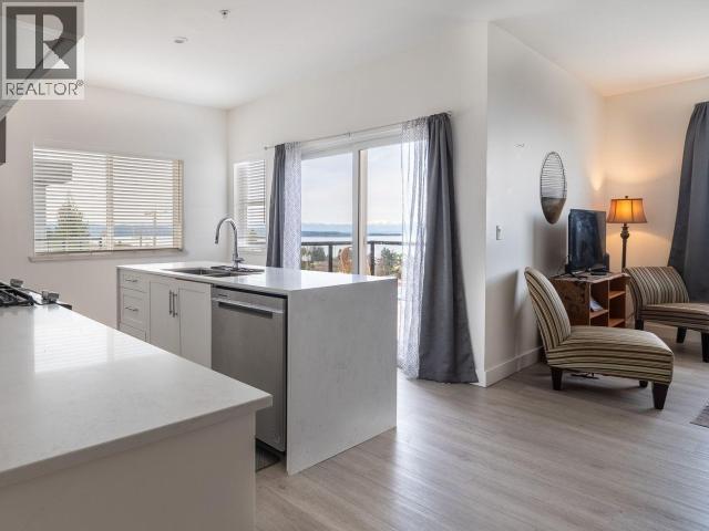 403-7175 DUNCAN STREET, Powell River