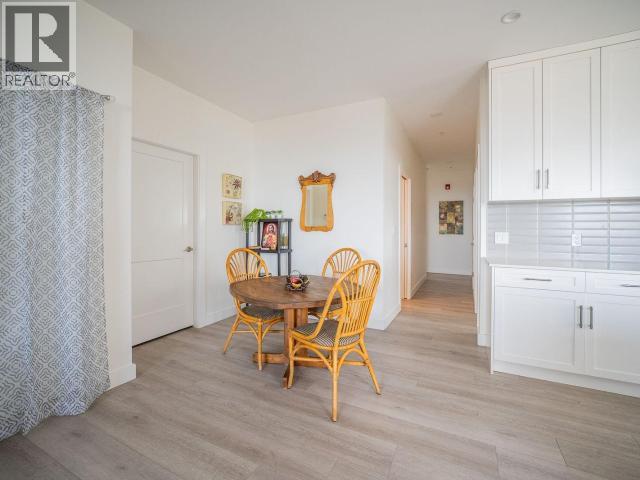 403-7175 DUNCAN STREET, Powell River