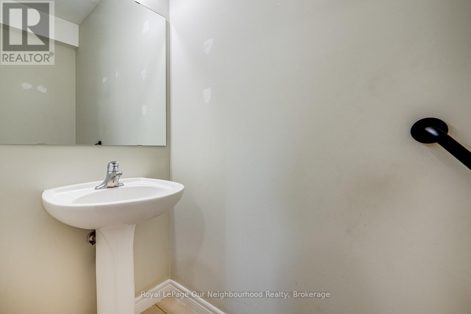 51 MAIN STREET N,Milton (Campbellville),,