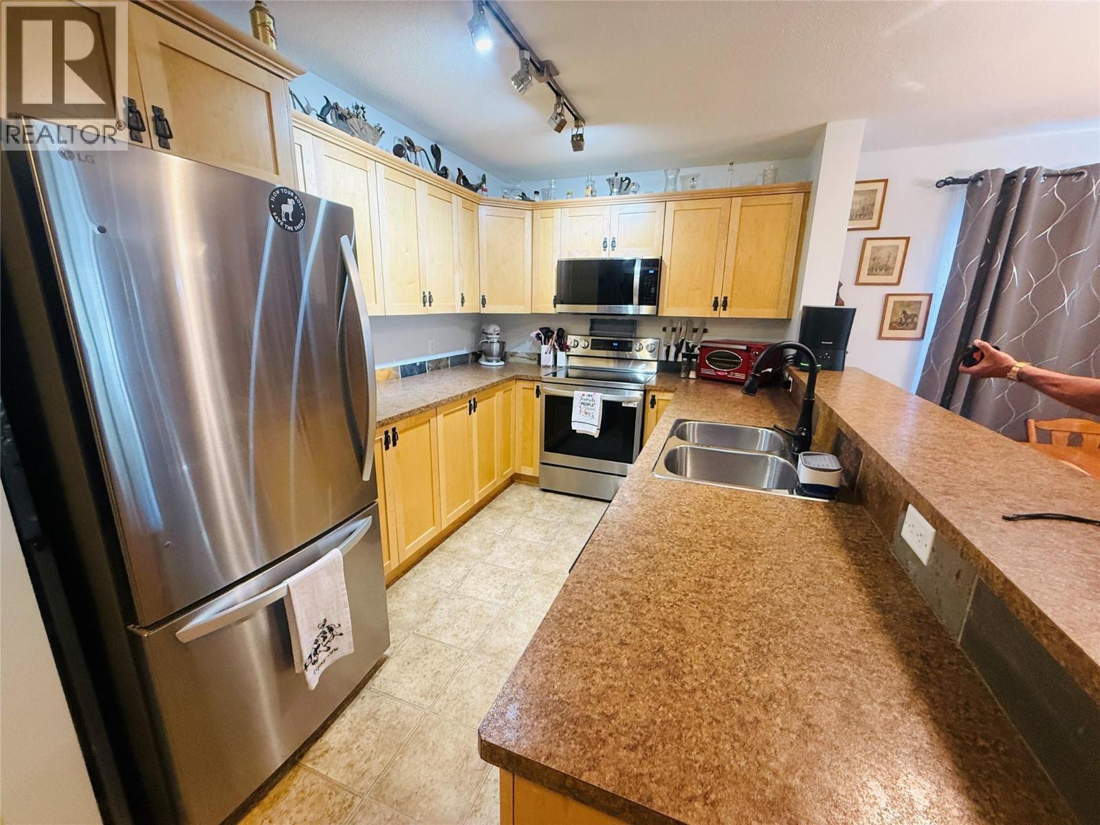 4874 STANLEY Street Unit# 110, Radium Hot Springs