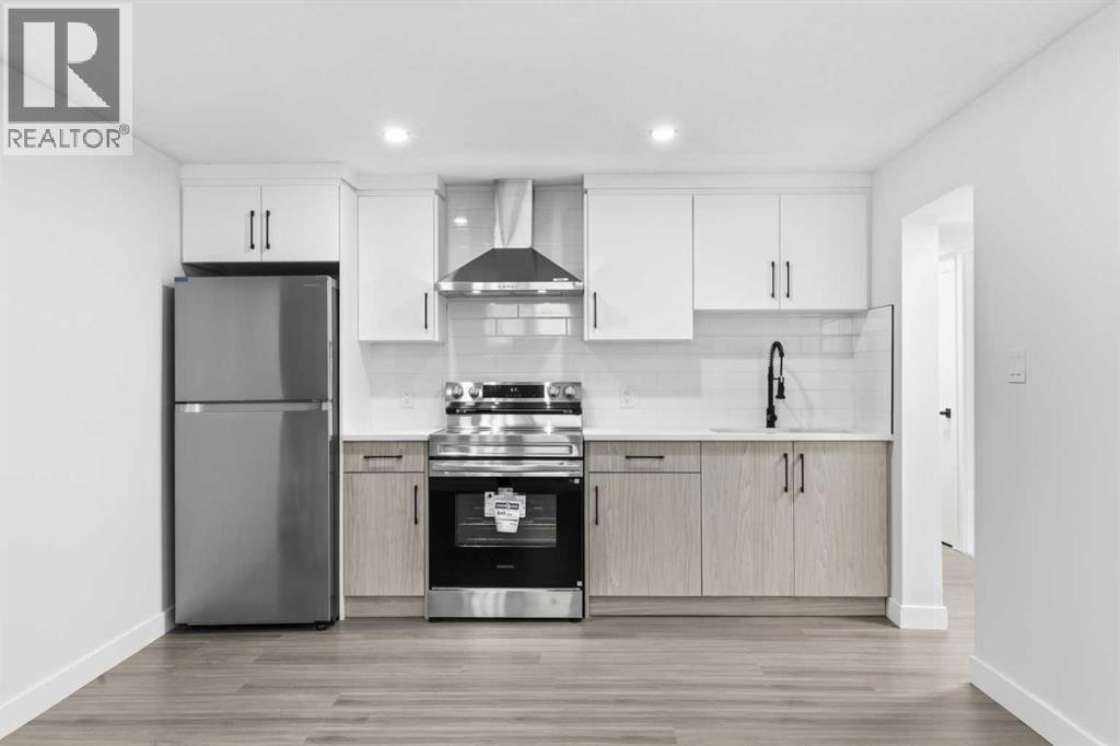 
          1412 19 Street Northeast
            <br/>
            <span>Calgary</span>
            , 
            <span>AB</span>
             <span>T2E4Y2</span>
         - Photo 18