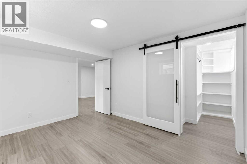 
          1412 19 Street Northeast
            <br/>
            <span>Calgary</span>
            , 
            <span>AB</span>
             <span>T2E4Y2</span>
         - Photo 21