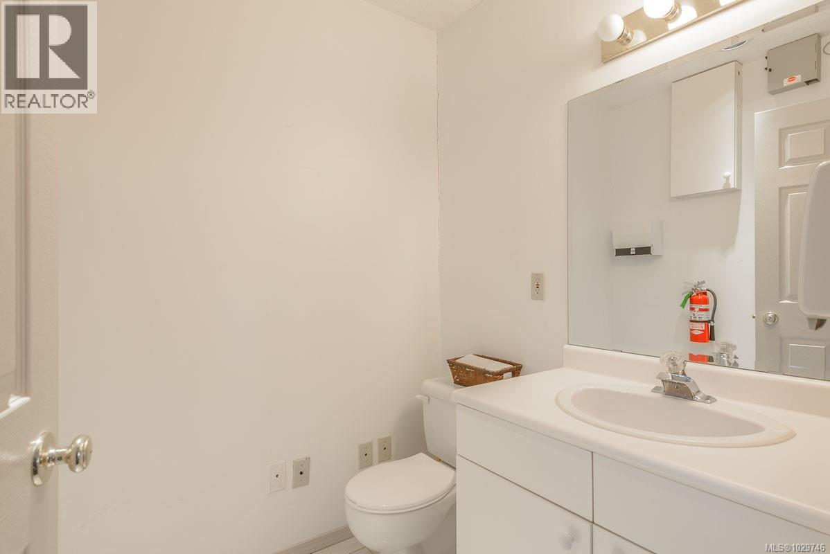 301 Franklyn St, Nanaimo