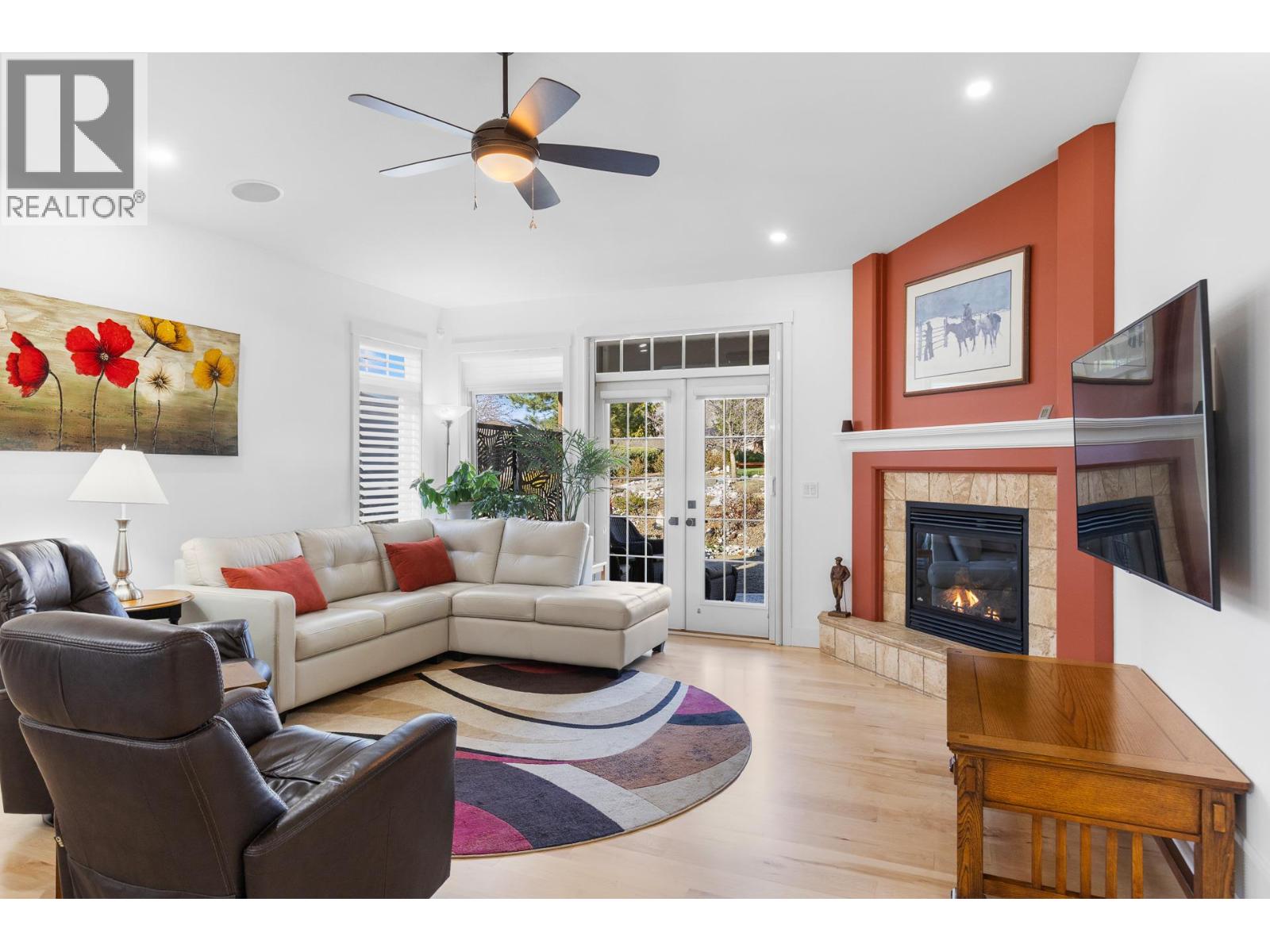 6833 MEADOWS Drive Unit# 40, Oliver