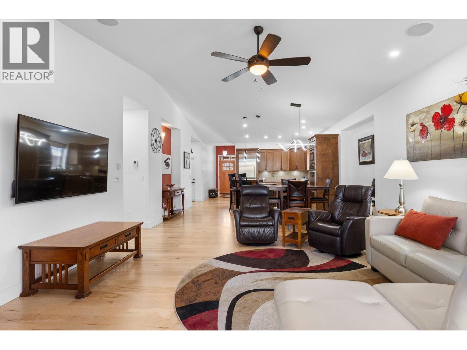 6833 MEADOWS Drive Unit# 40, Oliver