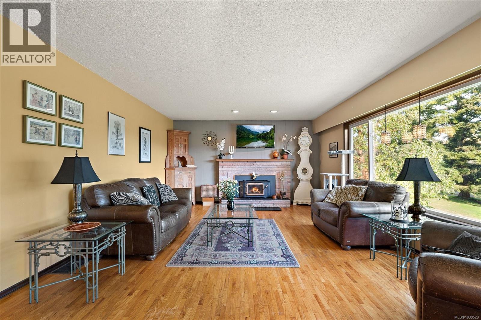 1520 ROBSON LANE - 10