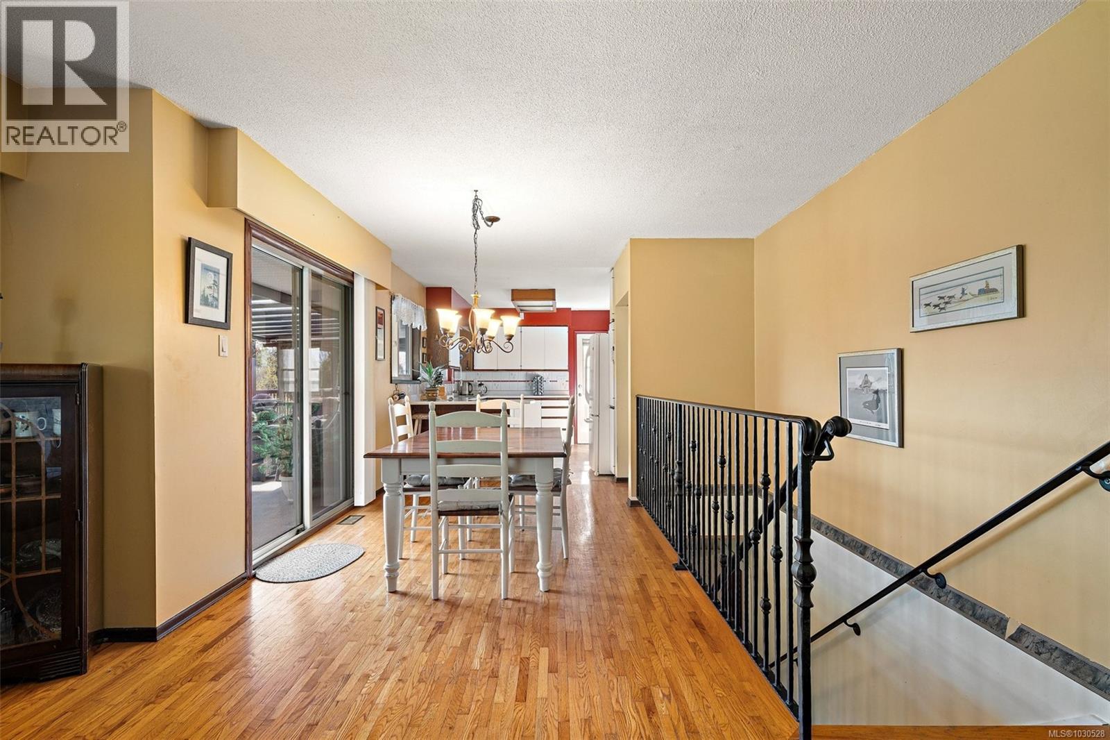 1520 ROBSON LANE - 11