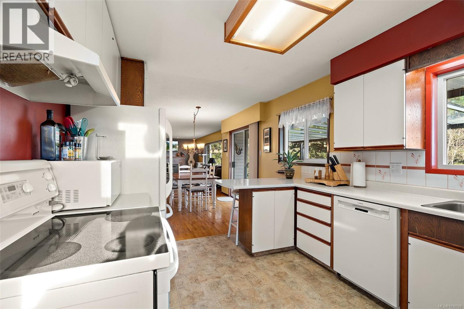 1520 ROBSON LANE - 15